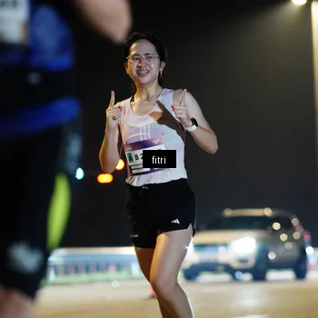Runner Photo 7385773