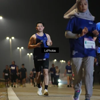 Runner Photo 7385828
