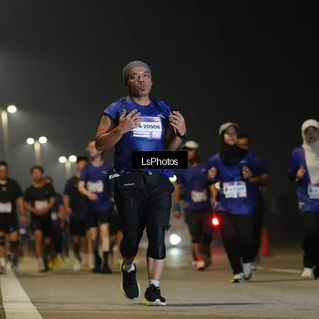 Runner Photo 7385840
