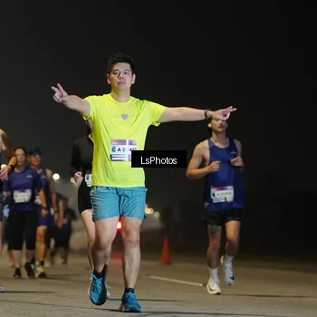 Runner Photo 7385841
