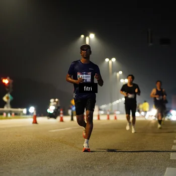 Runner Photo 7385864