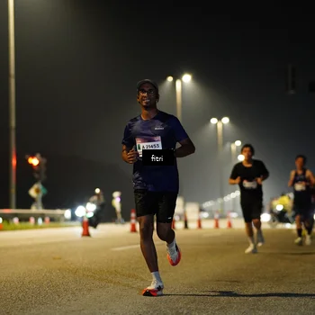 Runner Photo 7385877