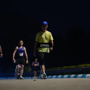 Runner Photo 7385937