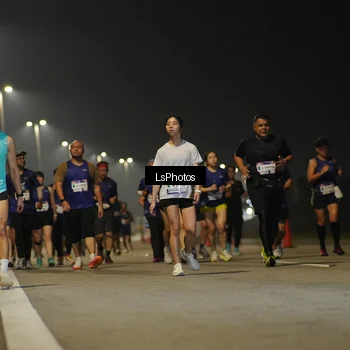 Runner Photo 7385944
