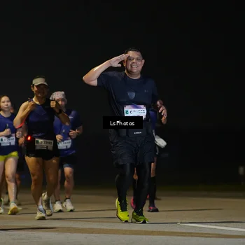 Runner Photo 7385953