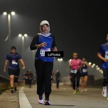 Runner Photo 7386111