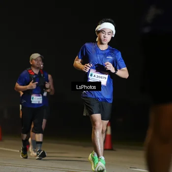 Runner Photo 7386150