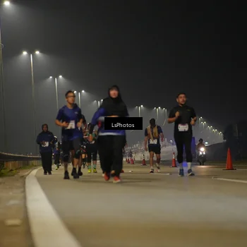 Runner Photo 7386167