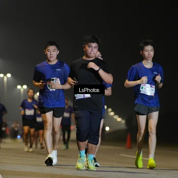 Runner Photo 7386189