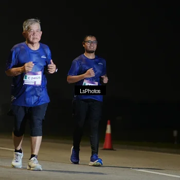 Runner Photo 7386320