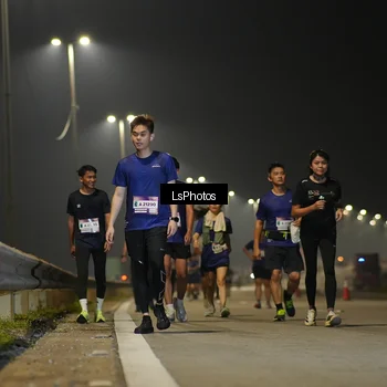 Runner Photo 7386354