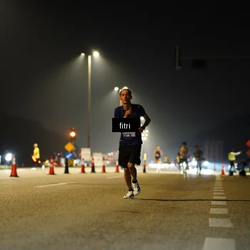 Runner Photo 7386435