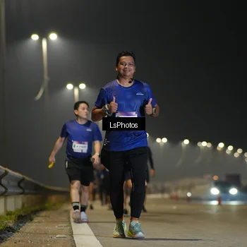 Runner Photo 7386540