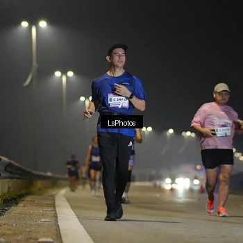 Runner Photo 7386572