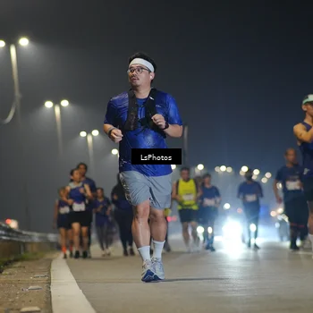 Runner Photo 7386695