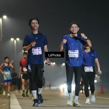 Runner Photo 7386738