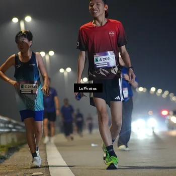 Runner Photo 7386767