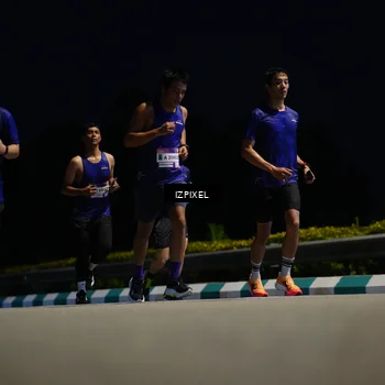 Runner Photo 7386815