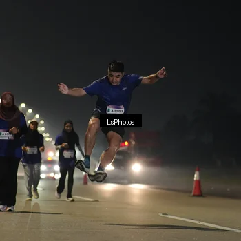Runner Photo 7386892