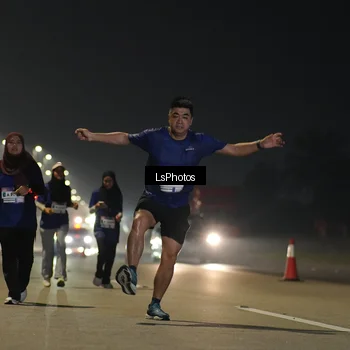 Runner Photo 7386895