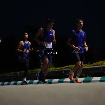 Runner Photo 7386957