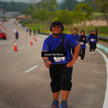 Runner Photo 7386995