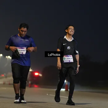 Runner Photo 7387013