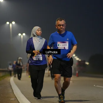 Runner Photo 7387037