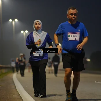 Runner Photo 7387047