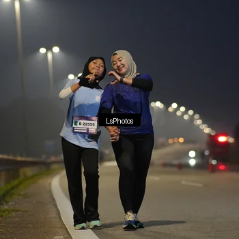 Runner Photo 7387080