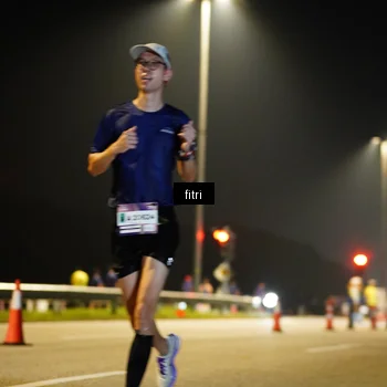 Runner Photo 7387110