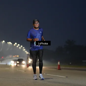Runner Photo 7387111
