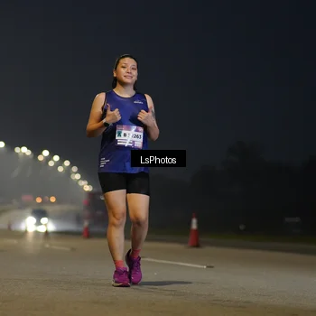 Runner Photo 7387137