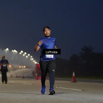 Runner Photo 7387146
