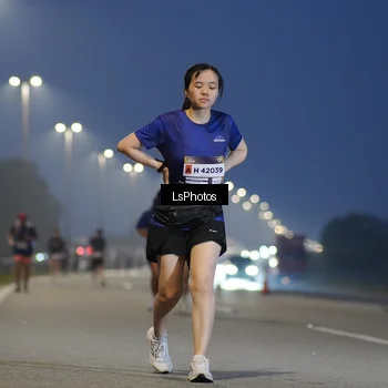 Runner Photo 7387309