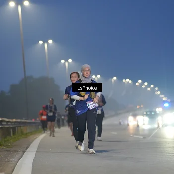 Runner Photo 7387328