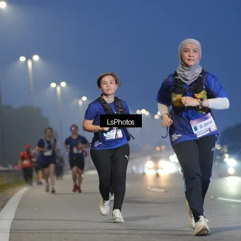 Runner Photo 7387338
