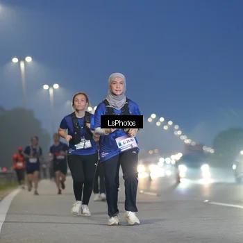 Runner Photo 7387343