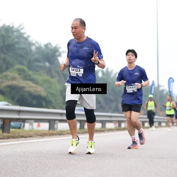 Runner Photo 7387361