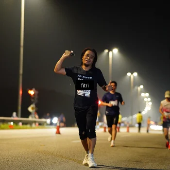 Runner Photo 7387378