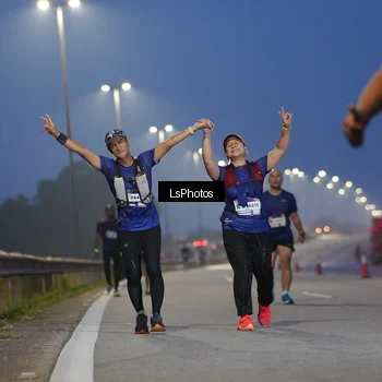 Runner Photo 7387381