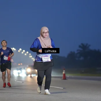 Runner Photo 7387382