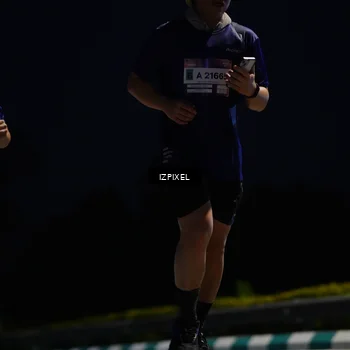 Runner Photo 7387396