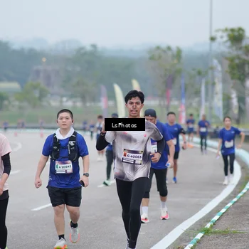 Runner Photo 7387405