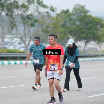 Runner Photo 7387429