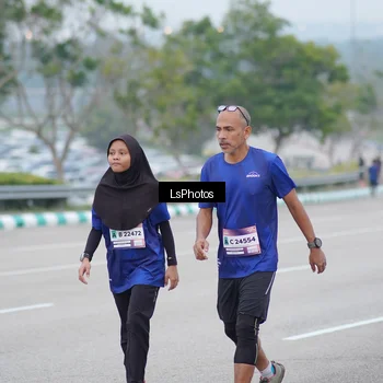 Runner Photo 7387454