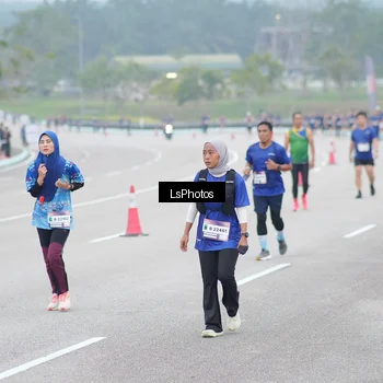 Runner Photo 7387483