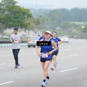 Runner Photo 7387491