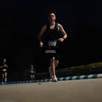 Runner Photo 7387494
