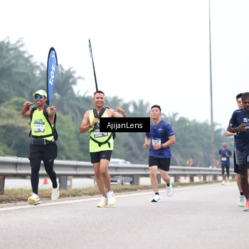 Runner Photo 7387520